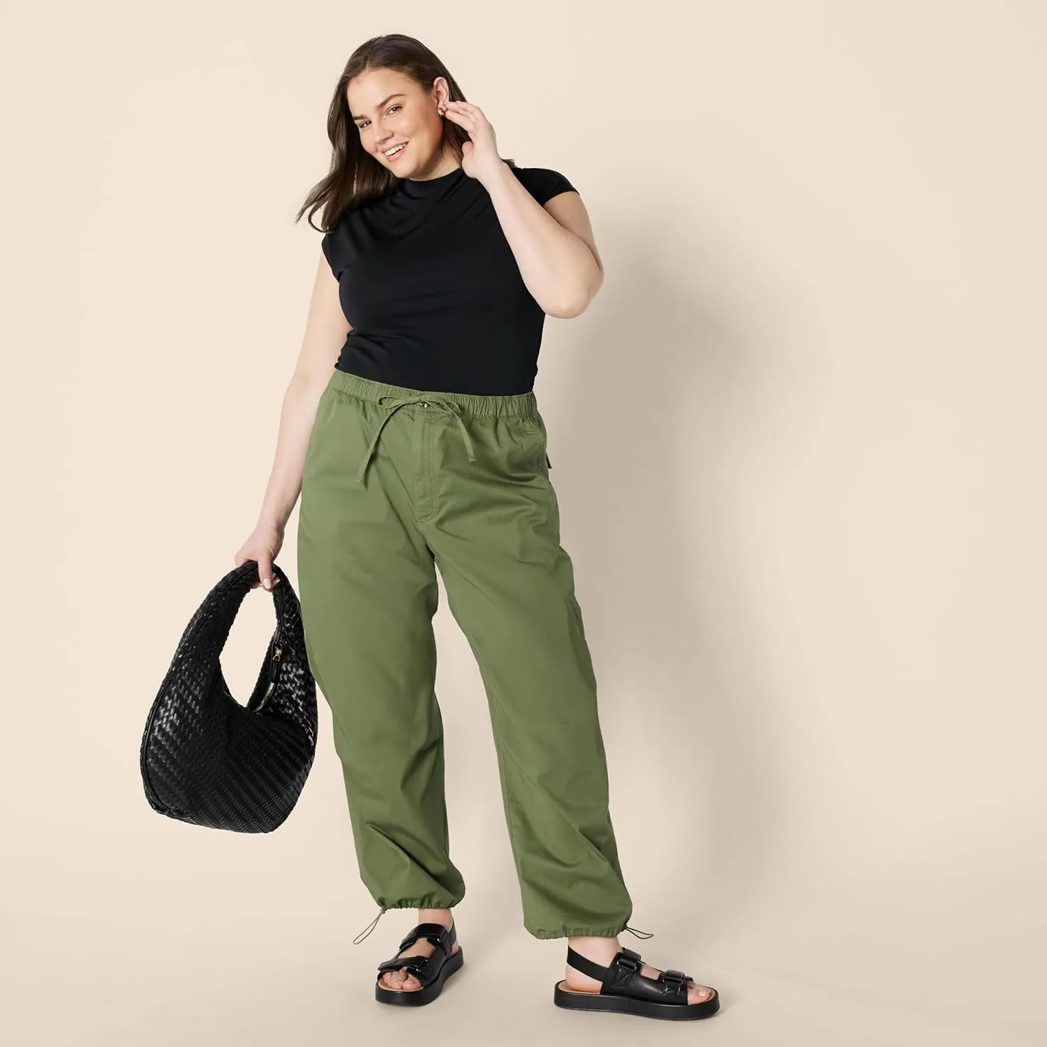 Amazon Essentials Women's Mid-Rise Baggy Loose-Fit Wide-Leg Parachute Pants