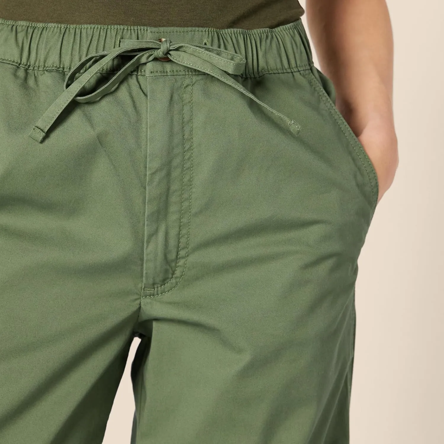 Amazon Essentials Women's Mid-Rise Baggy Loose-Fit Wide-Leg Parachute Pants