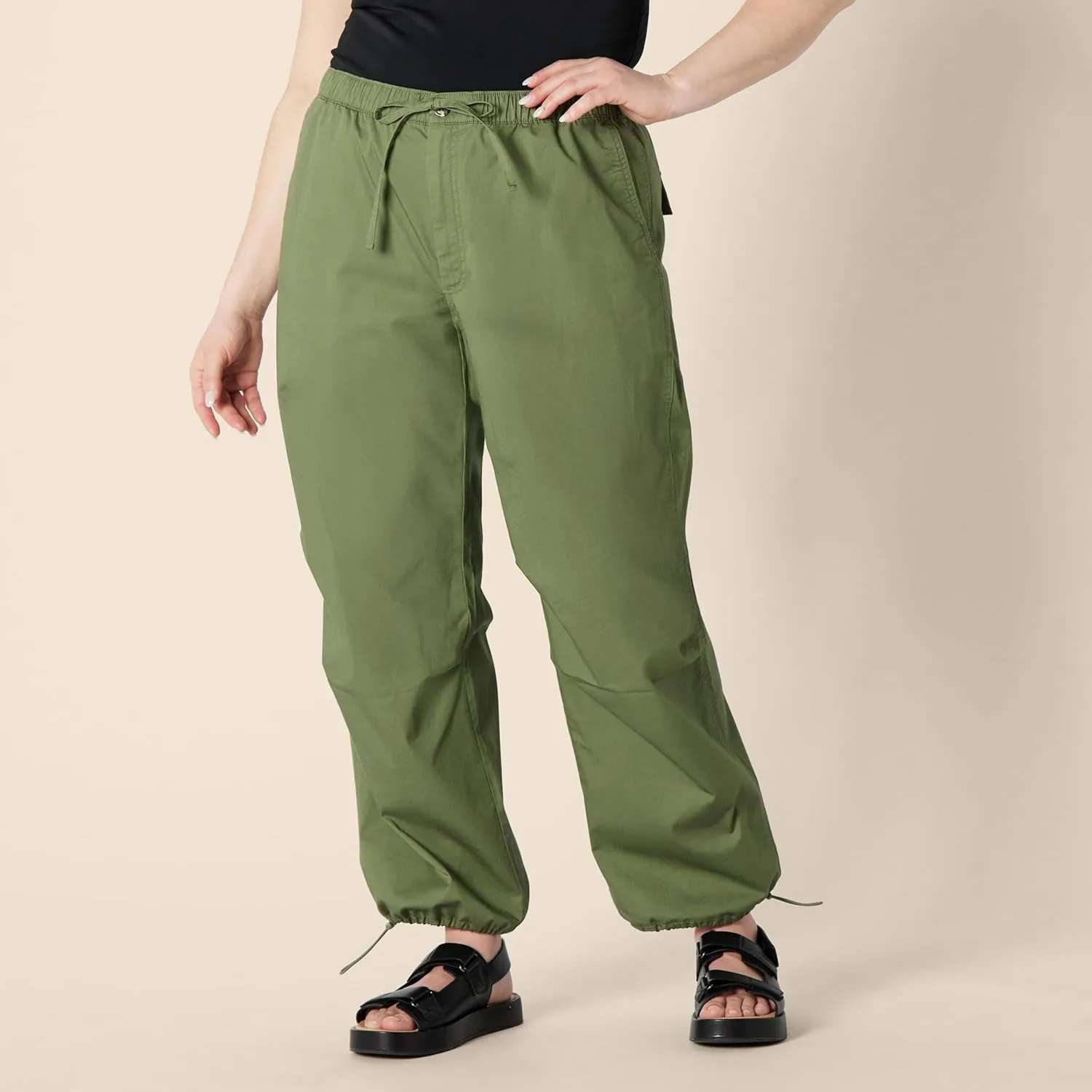 Amazon Essentials Women's Mid-Rise Baggy Loose-Fit Wide-Leg Parachute Pants
