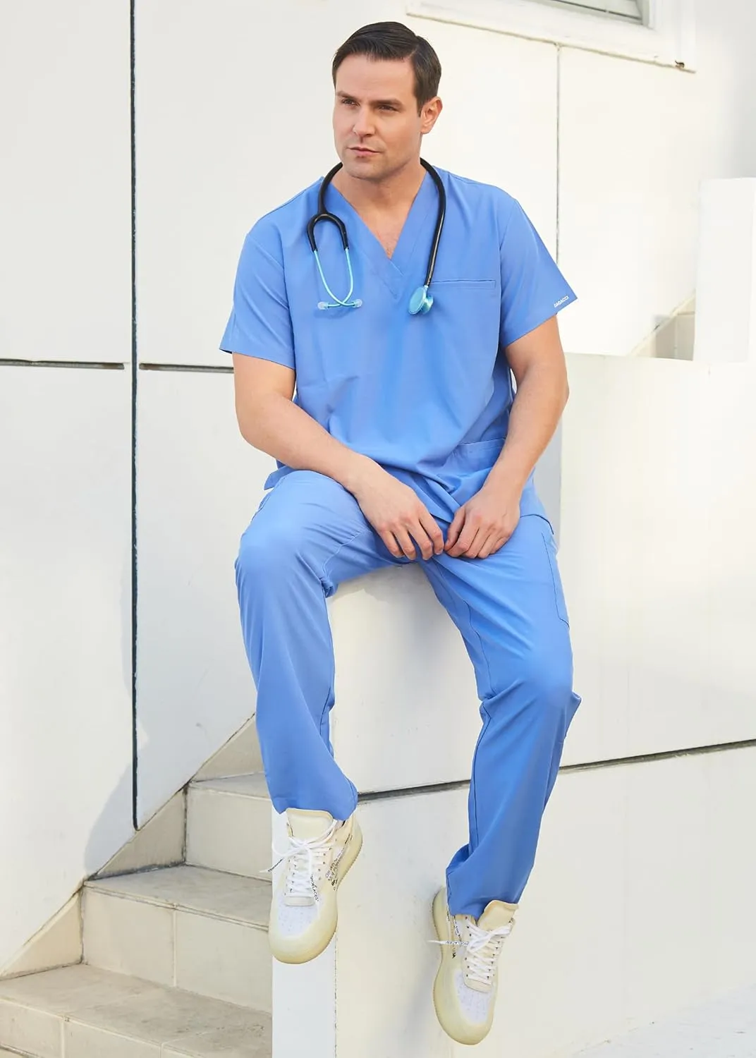 Dagacci Medical Uniform Unisex 4-Way Stretch Scrubs Set Top and Pants
