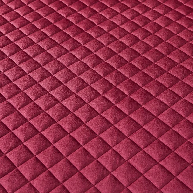 Warm Bedspread on The Bed with Thickened Crystal Velvet Lace Bed Skirt for King Queen Size Embroidery Bed Cover