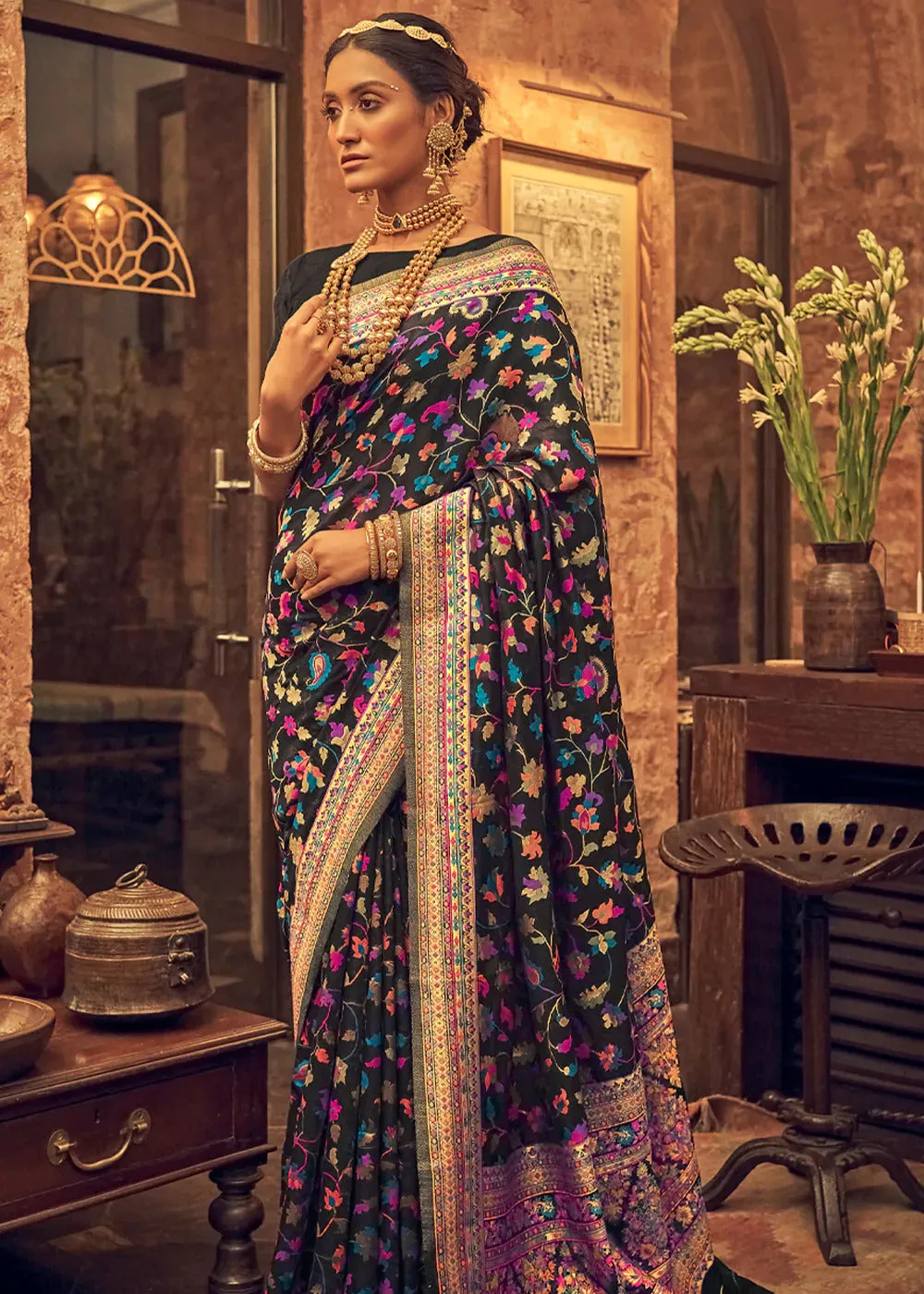 Women Party Wear Jari Weaving Modal Silk Cotton Base Saree with Un Stitched Blouse